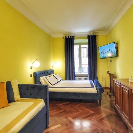 Large And Charming Apartment In Trastevere By Yourhost Rome Exterior photo