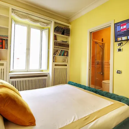 Large And Charming Apartment In Trastevere By Yourhost Rome Exterior photo